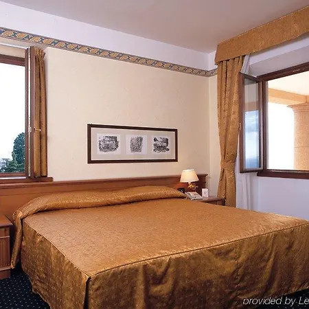 Hotel Villa Vecchia-2
